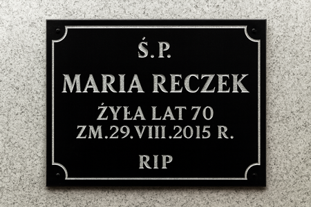 Tablica nagrobkowa dla 1 osoby z dekoracyjną ramką, ciemny granit