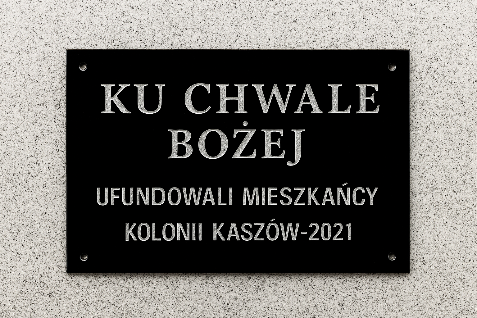Tablica nagrobkowa okolicznościowa z napisem Ku Chwale Bożej