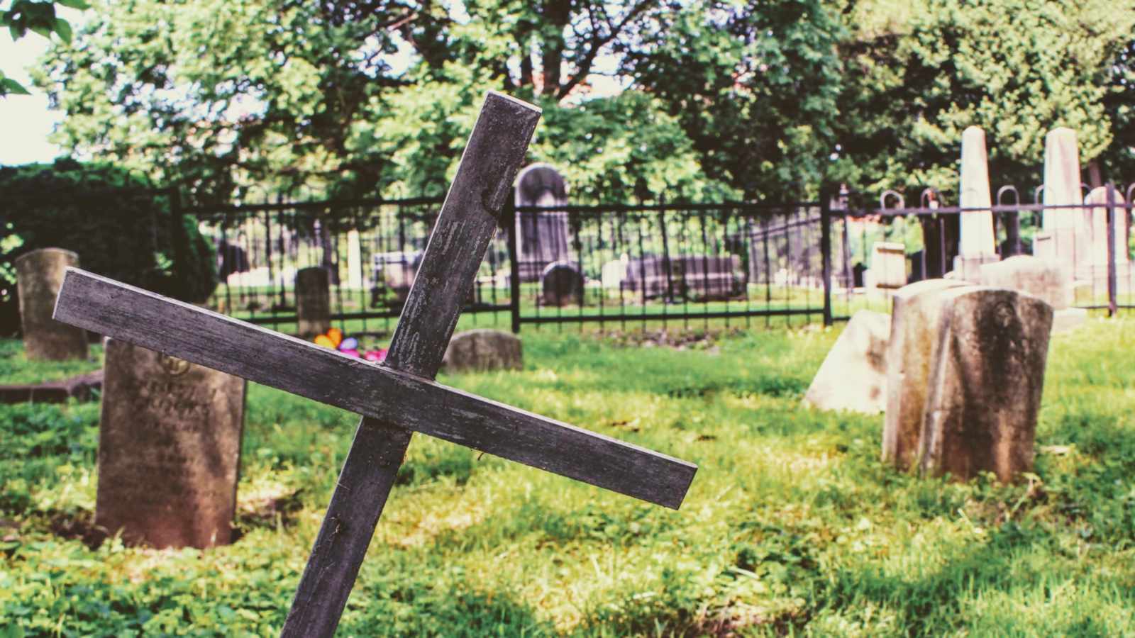 tablice nagrobkowe z plexi