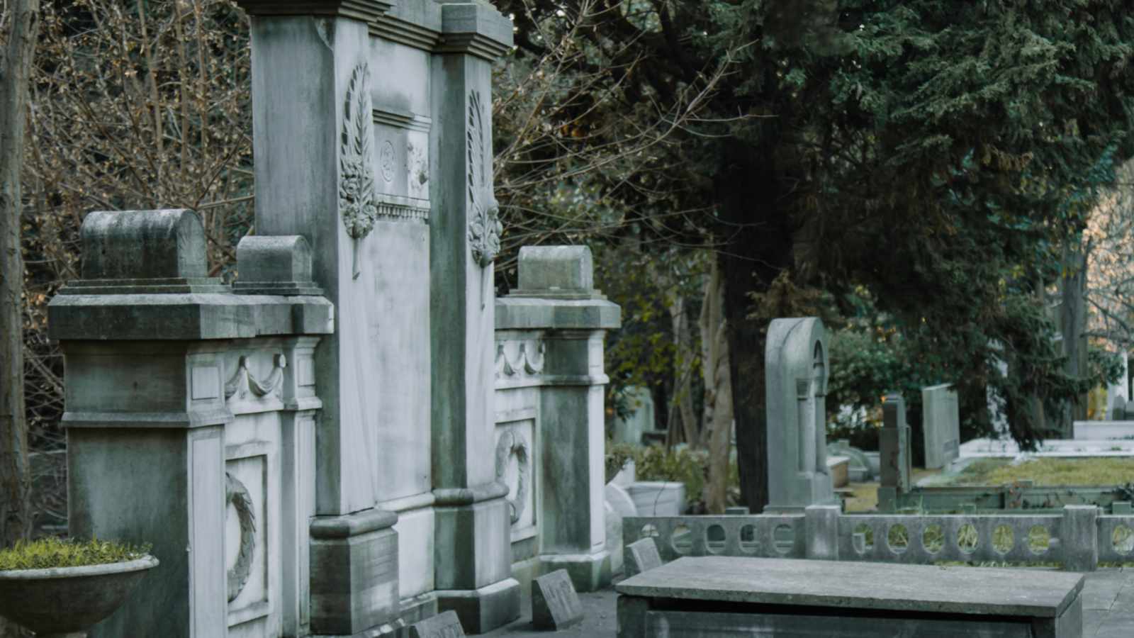 tablice nagrobkowe z plexi