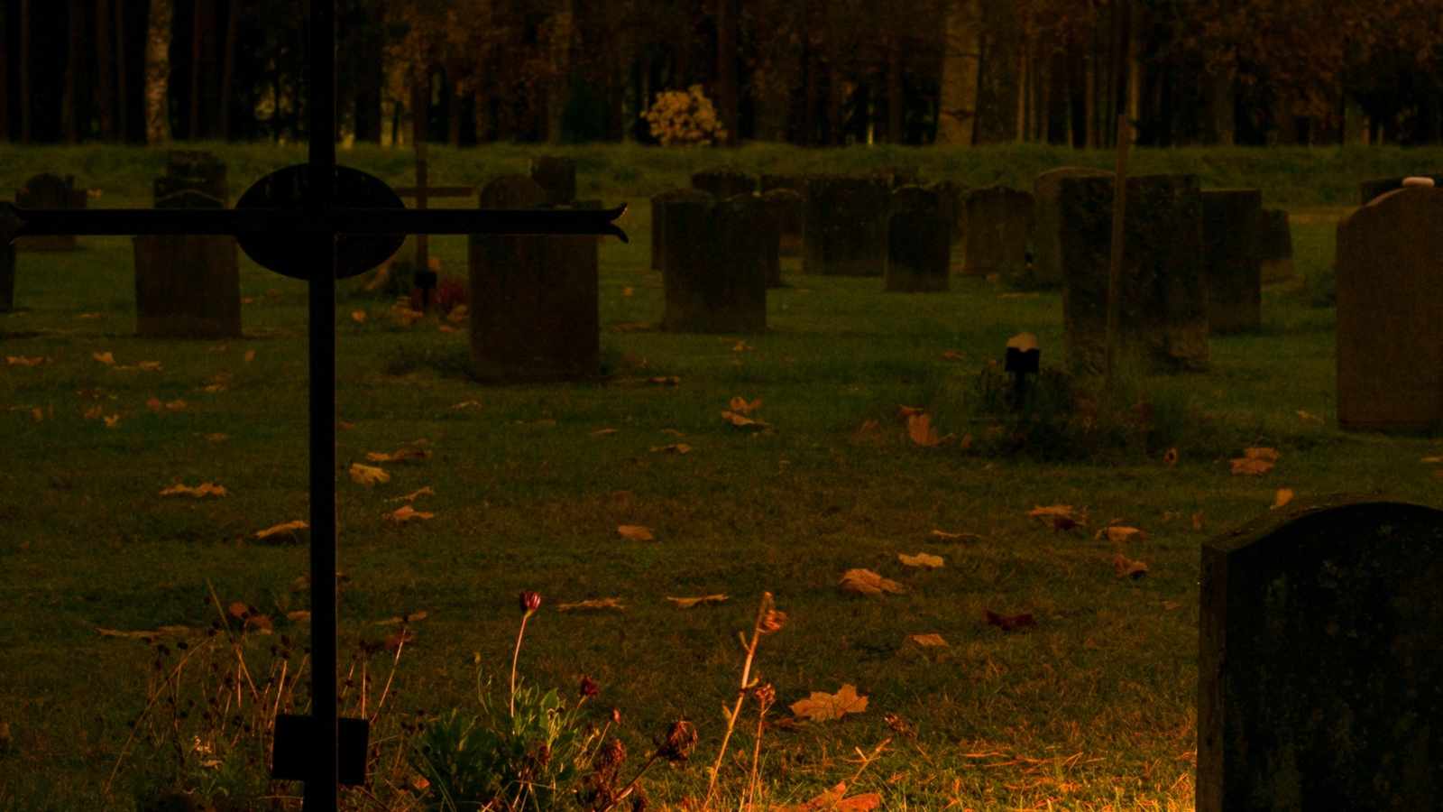 tablice nagrobkowe z plexi