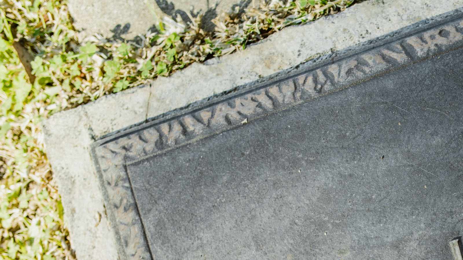 tablice nagrobkowe z plexi