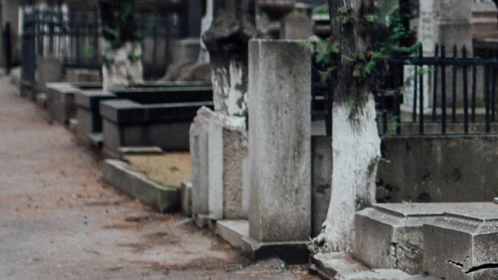 tablice nagrobkowe z plexi