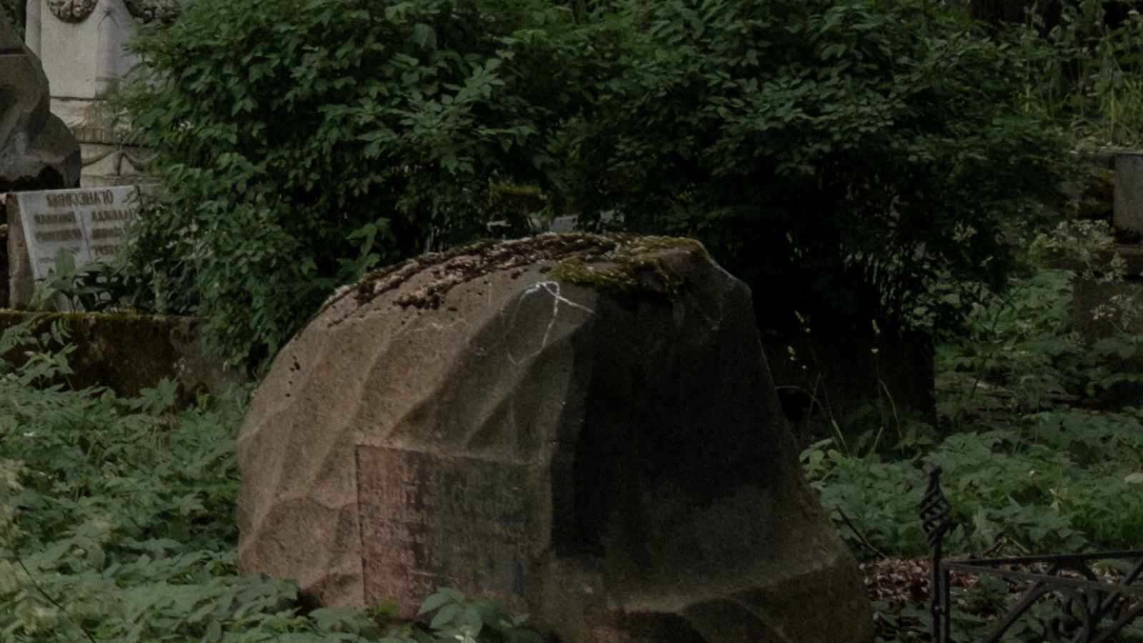 tablice nagrobkowe z plexi