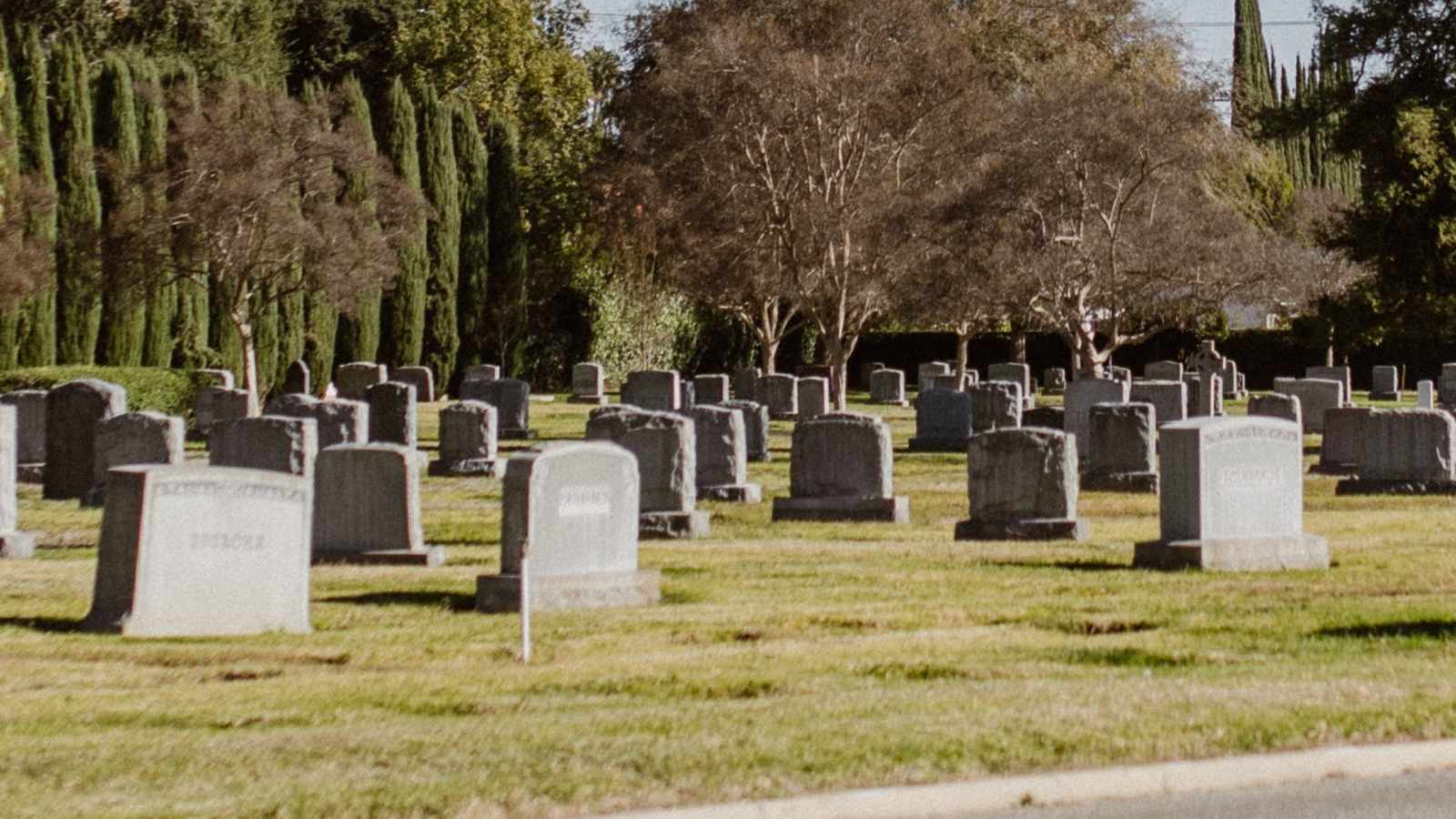 tablice nagrobkowe z plexi